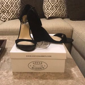 Steve Madden Black Wedge size 10